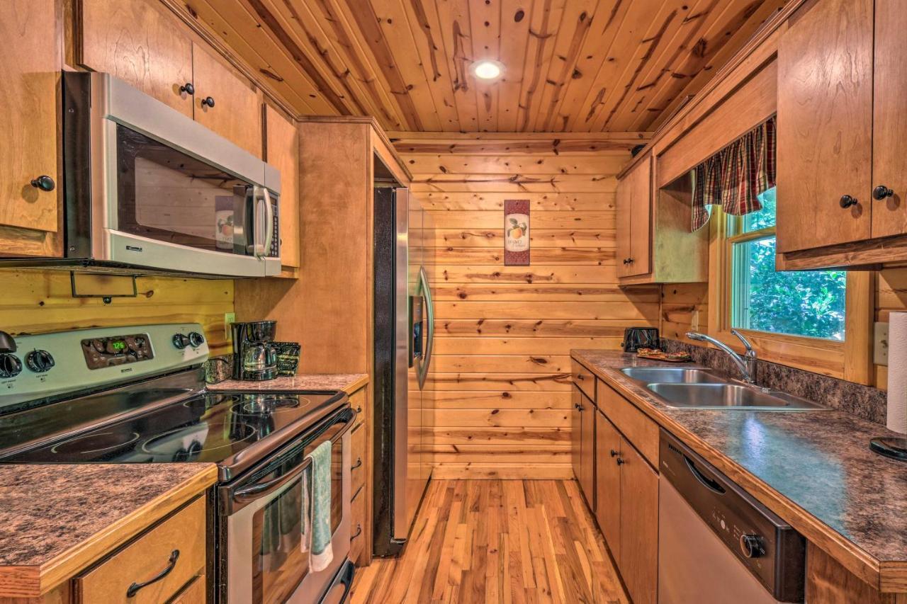 The Georgia Peach Cabin 8 Mi To Dwntn Helen Clarkesville Exterior photo
